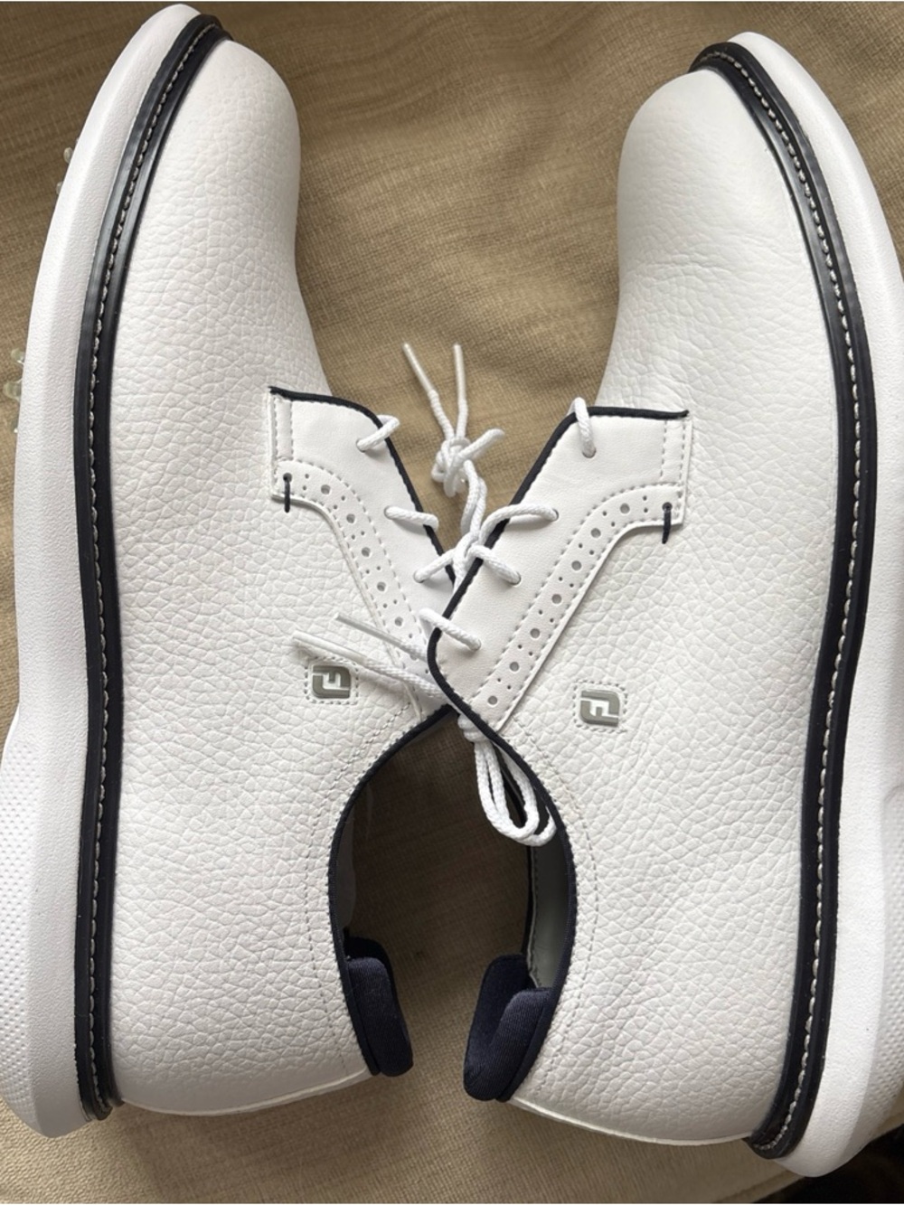 FootJoy Traditions White Leather Golf shoe.  Brand new in box 11.5 - Picture 3 of 8